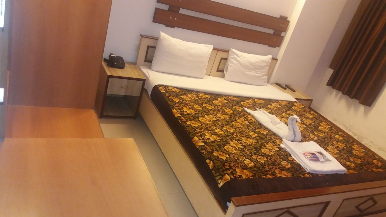 Hotel Kings Corner 30/99