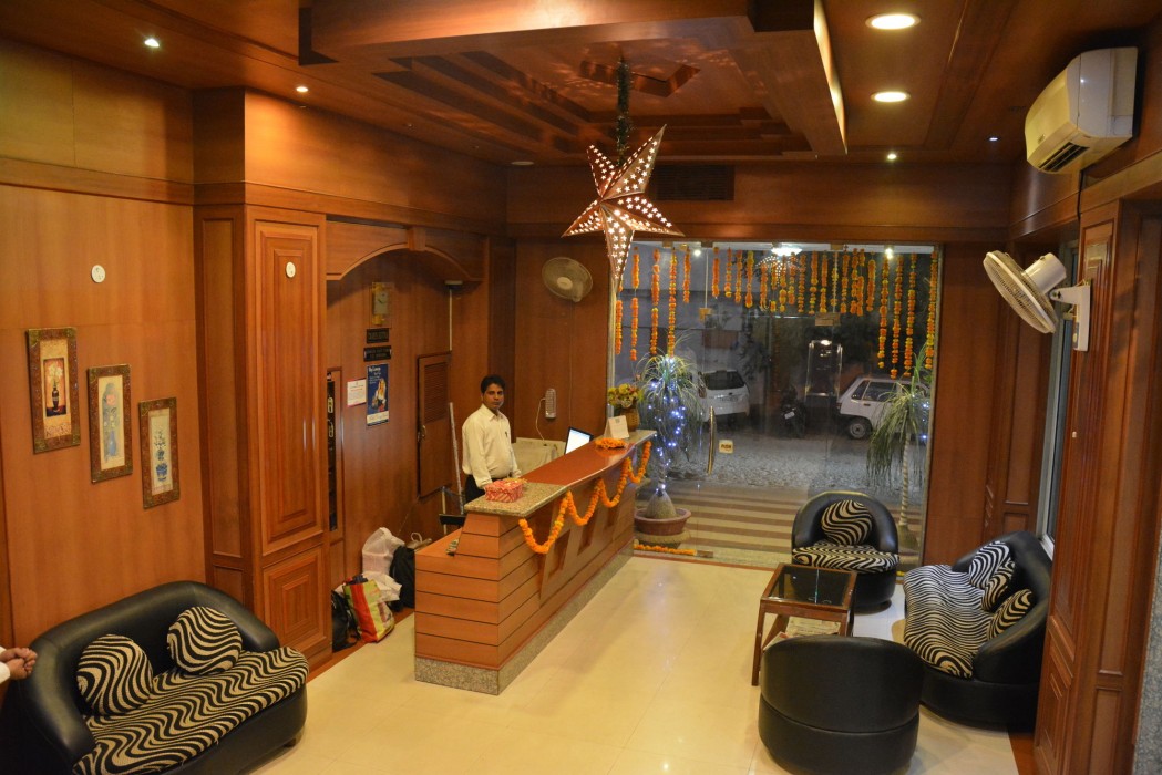 Hotel Kings Corner 34/99