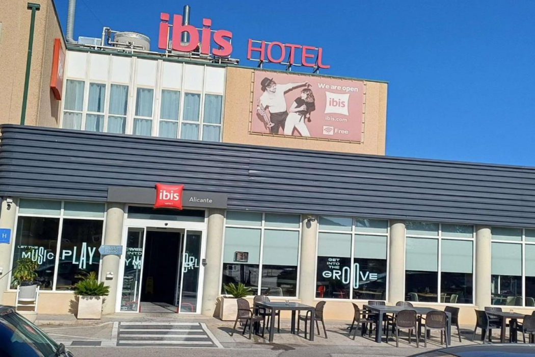 Ibis Alicante 1/60