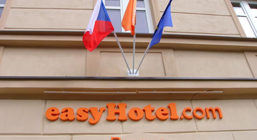 LE PETIT HOTEL PRAGUE 2/22