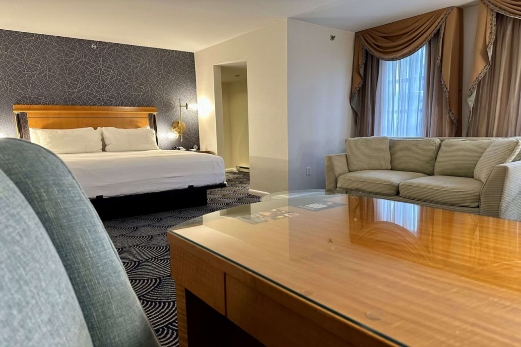 Inn At Great Neck 11/49