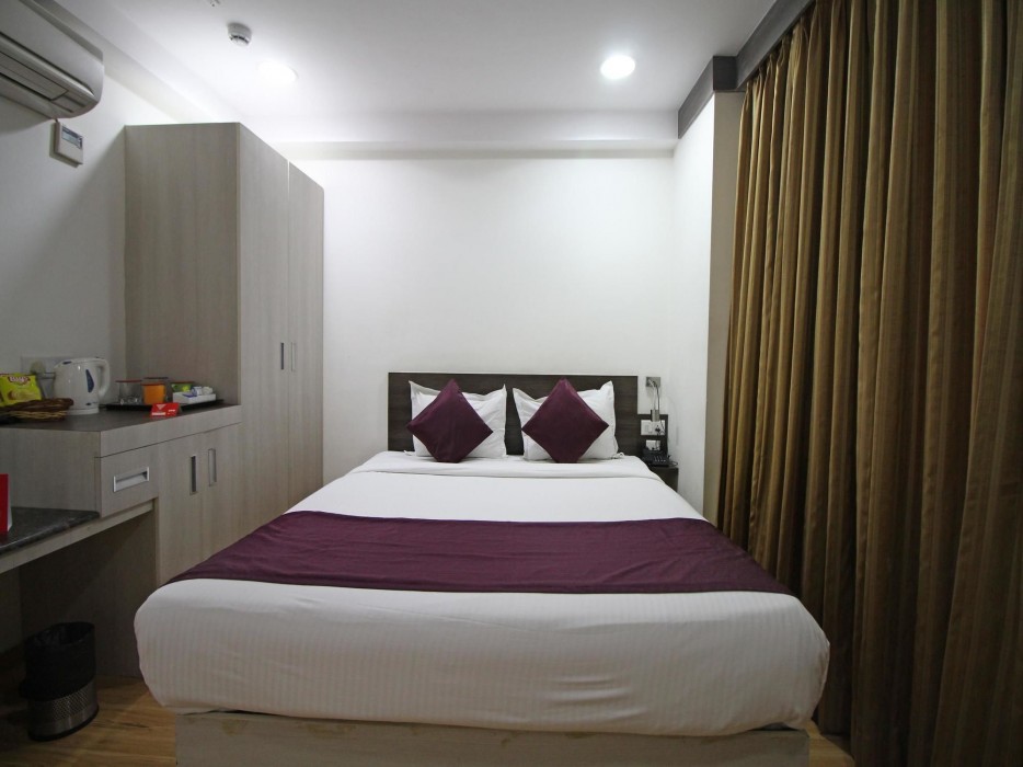 OYO Rooms Noida Sector 62 26/73