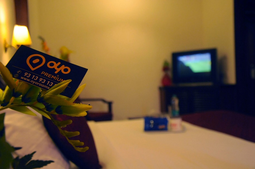 OYO Premium Avinashi Road Hope College 28/43