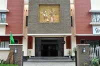 OYO Premium Convent Road BSNL Junction 31/52