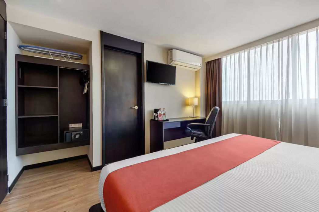 Comfort Inn San Luis Potosi 13/34