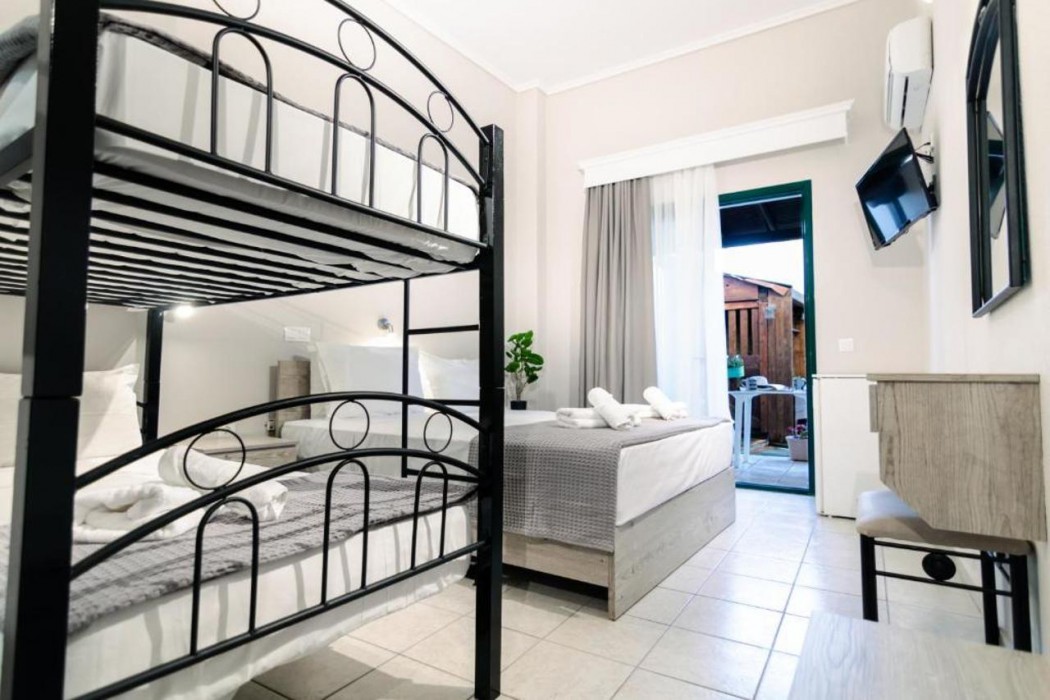 Samel Hotel 30/84