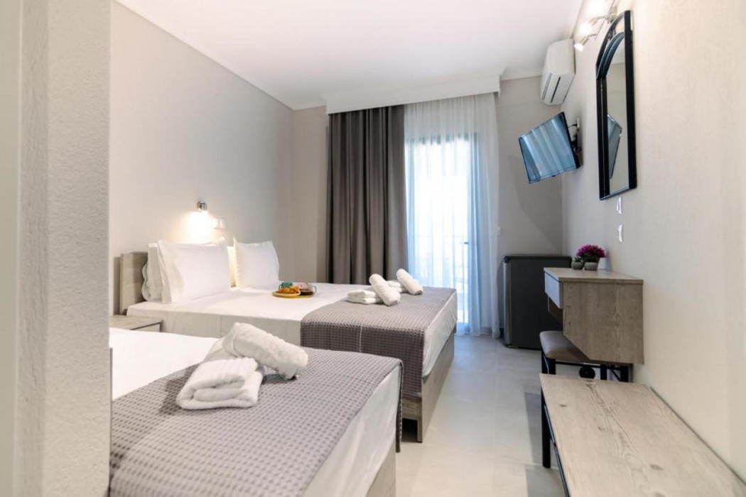 Samel Hotel 22/84