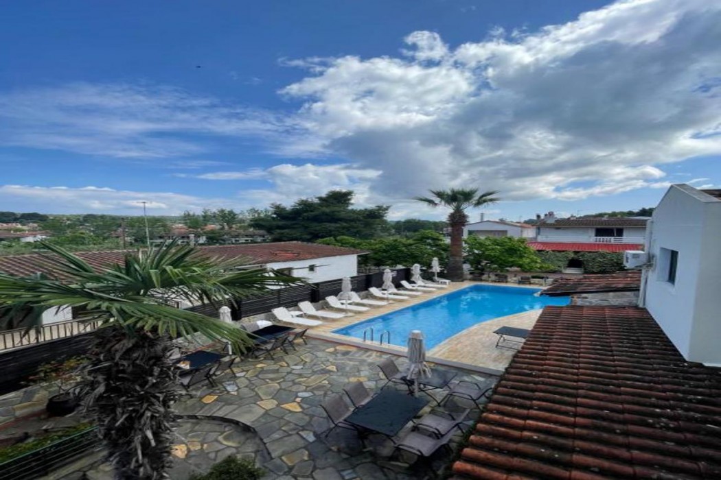 Samel Hotel 4/84
