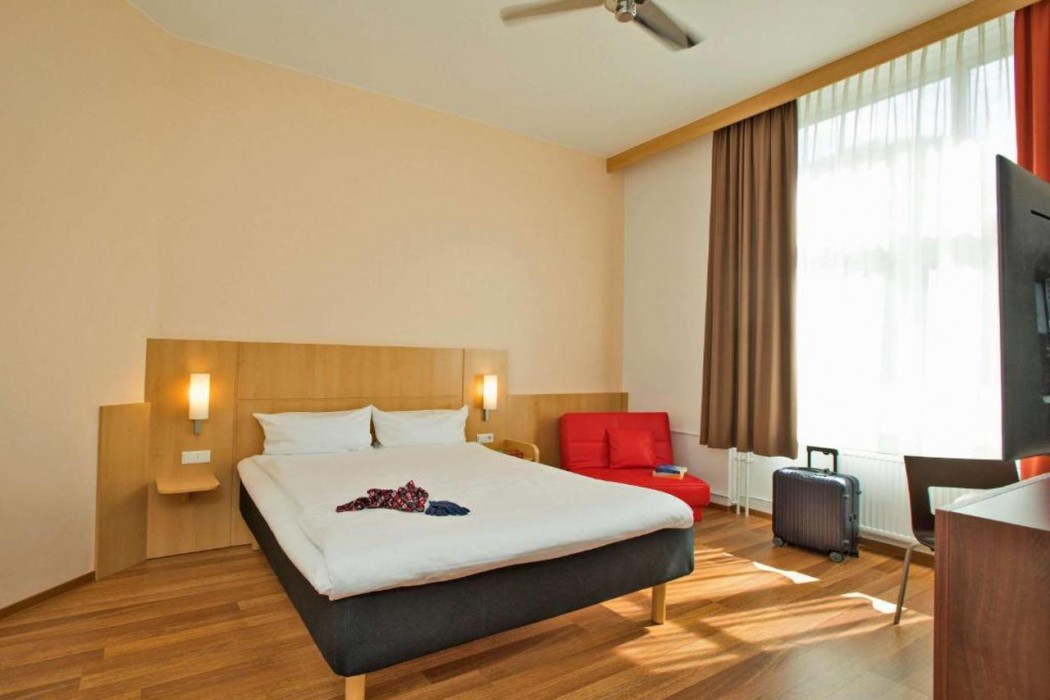 Ibis Berlin City Sud 12/53