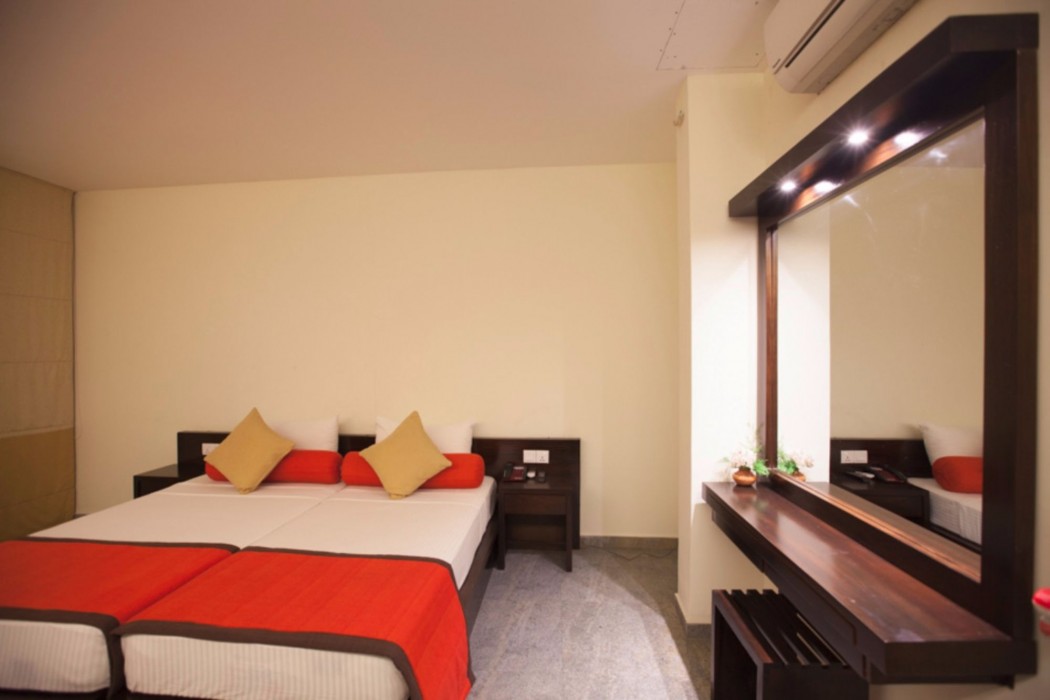 Oak Ray City Hotel 24/82