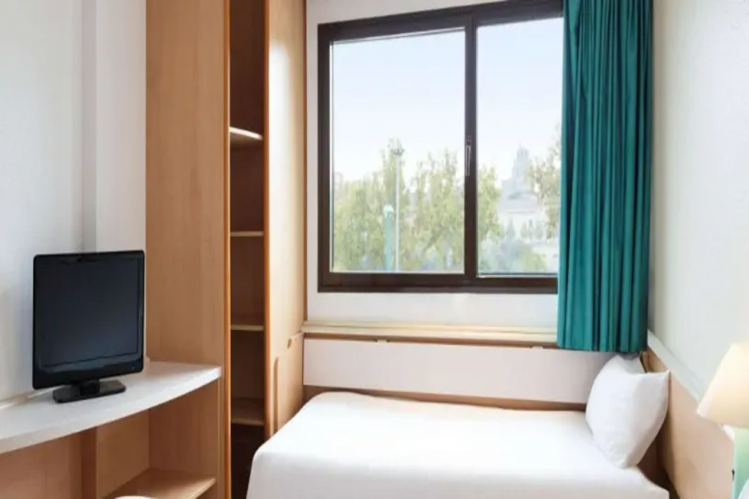 B&B HOTELS Zaragoza Centro 6/19