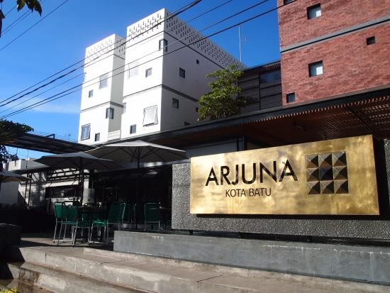 Arjuna Kota Batu