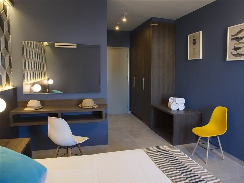 Compass Stalis Beach Hotel 8/41