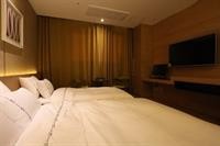 Business Design Hotel LUV 65/98