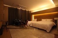Business Design Hotel LUV 76/98