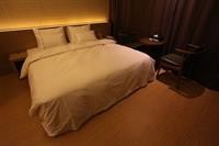 Business Design Hotel LUV 87/98