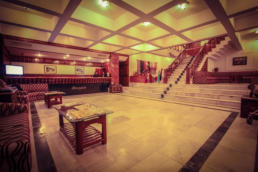 Golden Tulip Manali 29/92