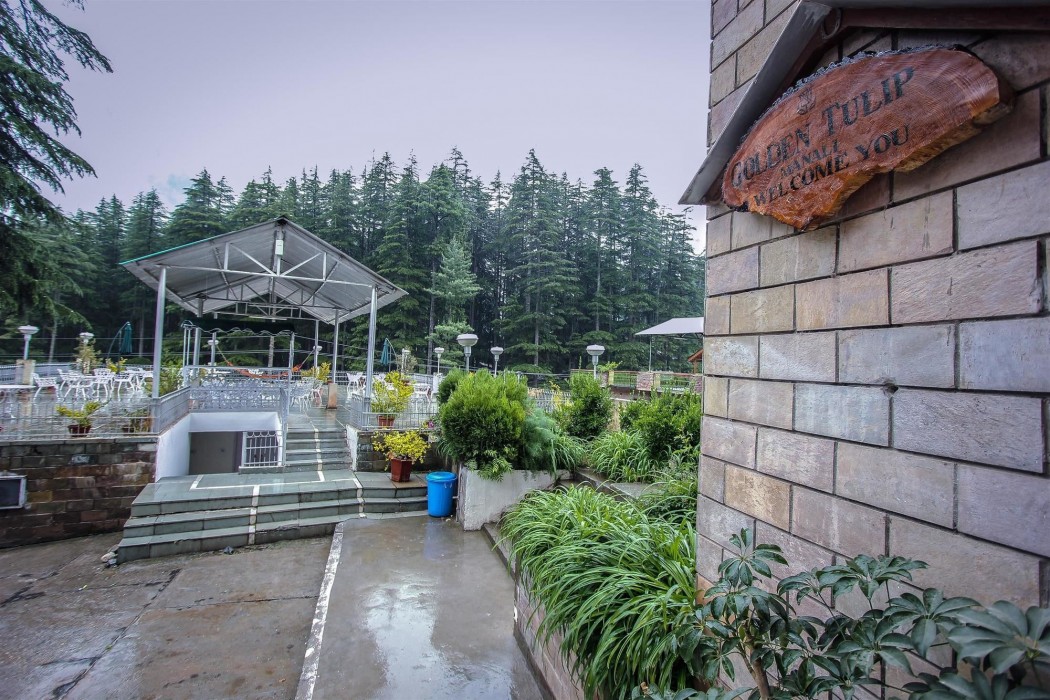 Golden Tulip Manali 37/92