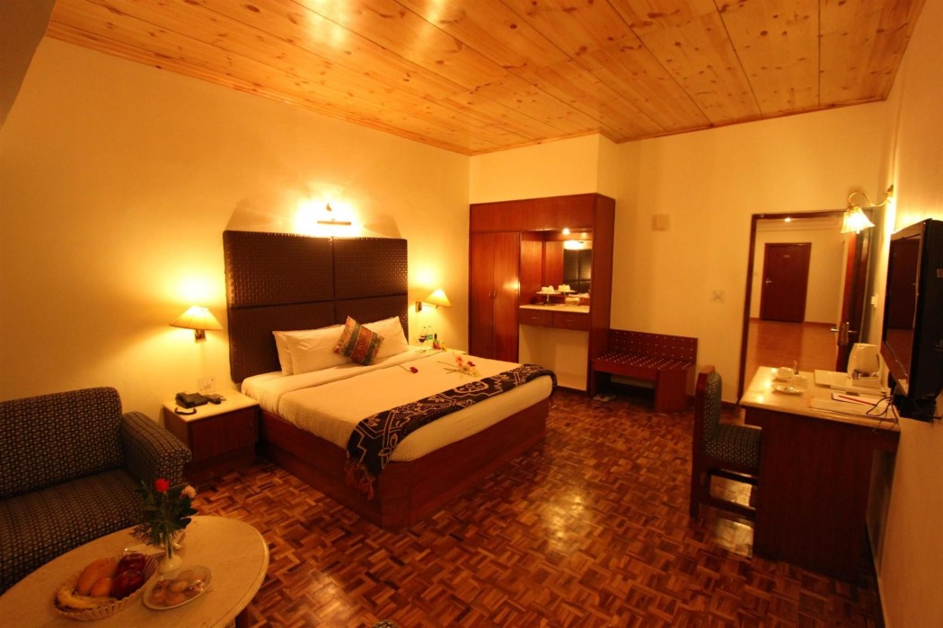 Golden Tulip Manali 31/92