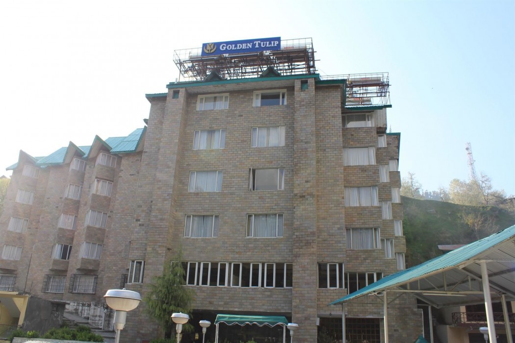 Golden Tulip Manali 62/92