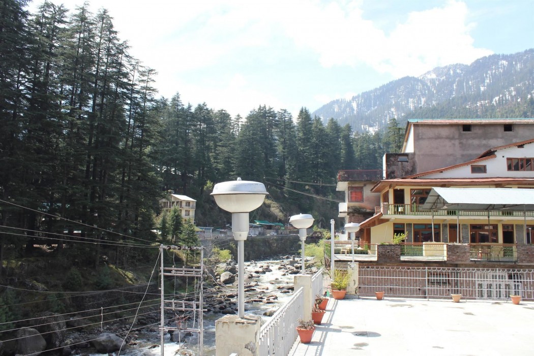 Golden Tulip Manali 68/92