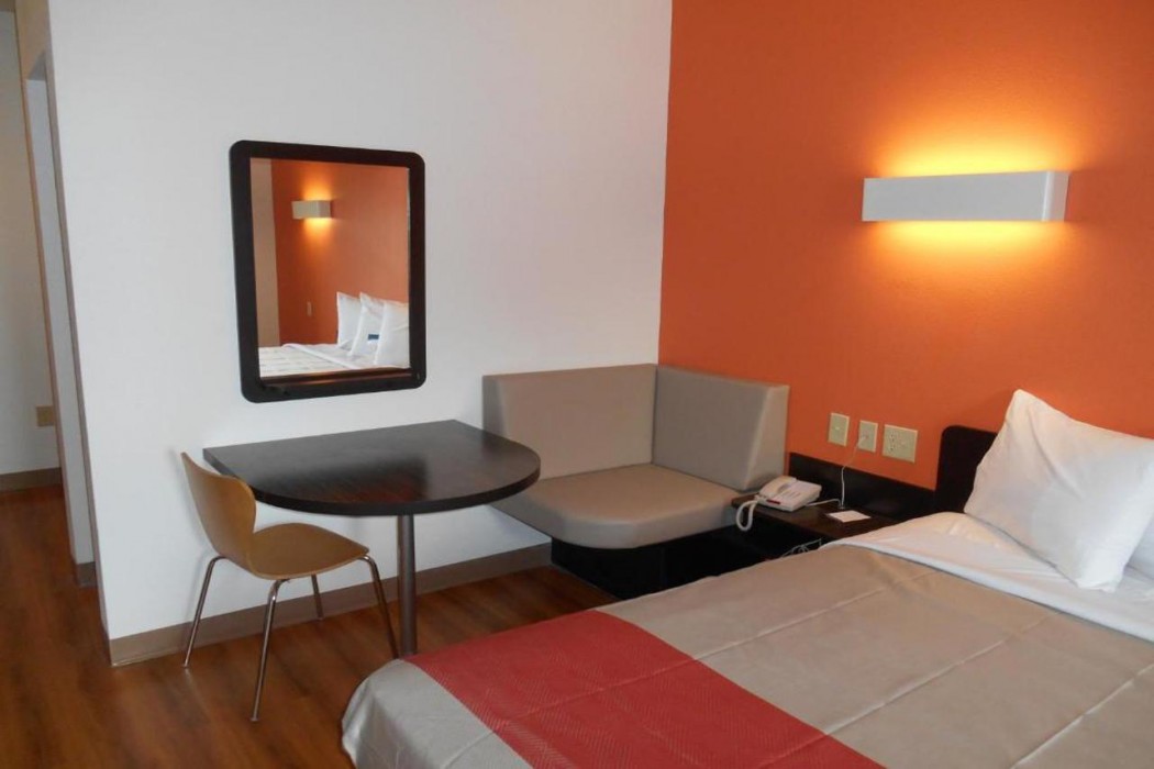 Motel6 Jourdanton, TX 10/37