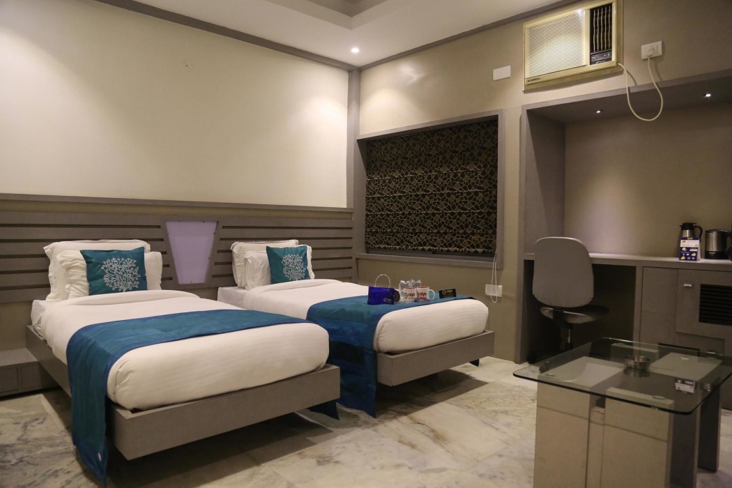 OYO Premium Hinoo Ranchi 40/53