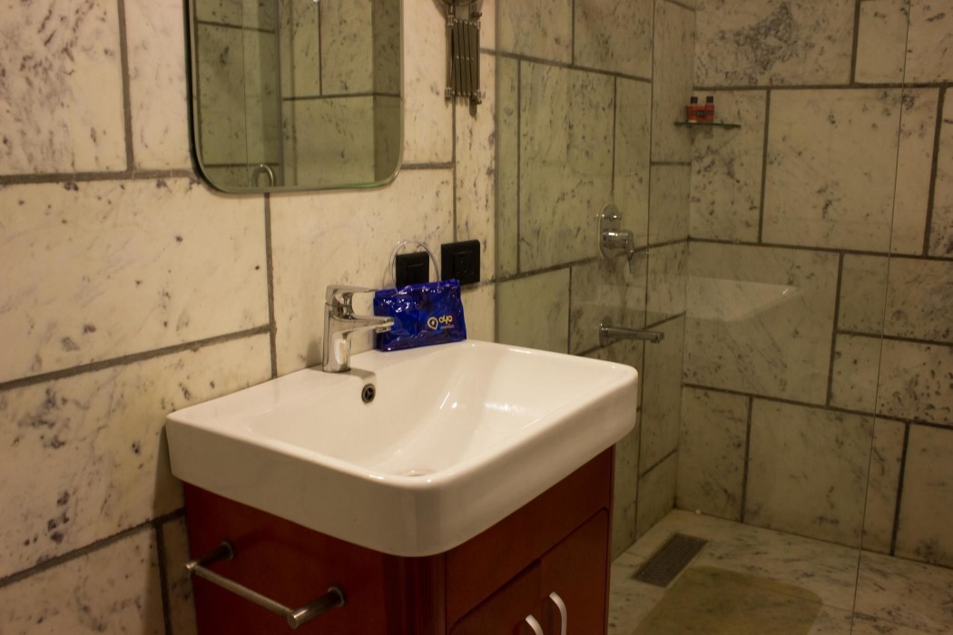 The Travotel Suites 10/18