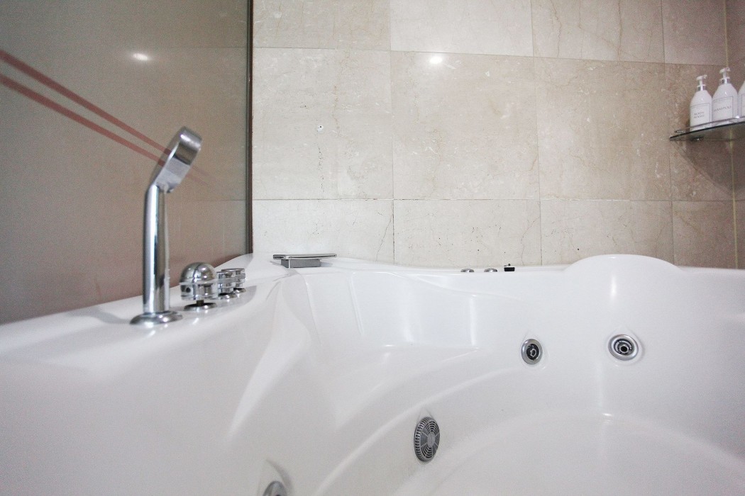 Noblesse Hotel 36/100
