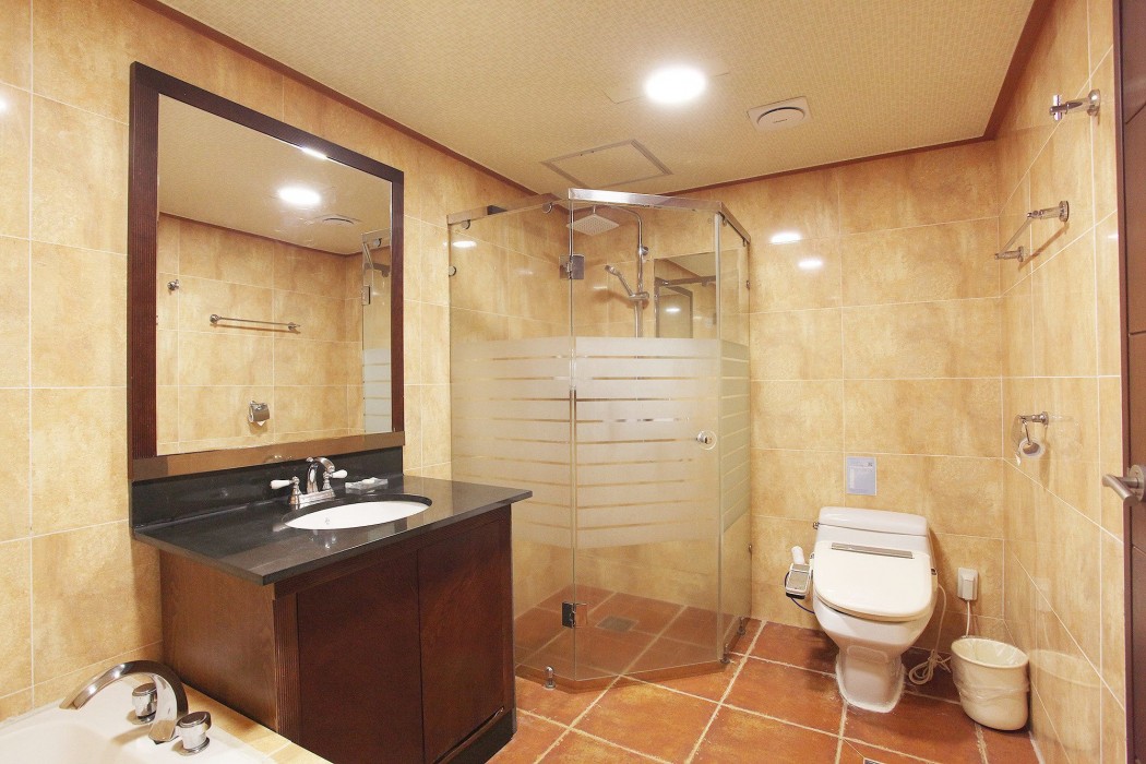 Noblesse Hotel 55/100