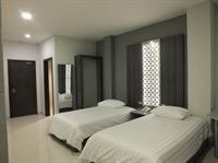 Studio Inn Suites 9/38