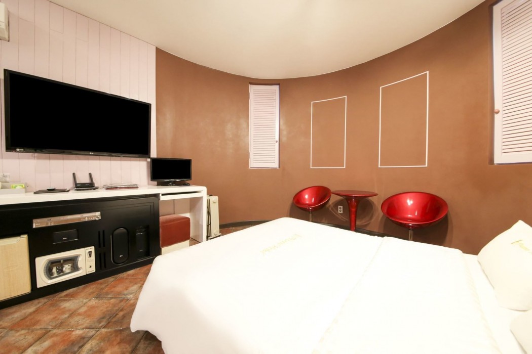 Hotel Picasso 30/77