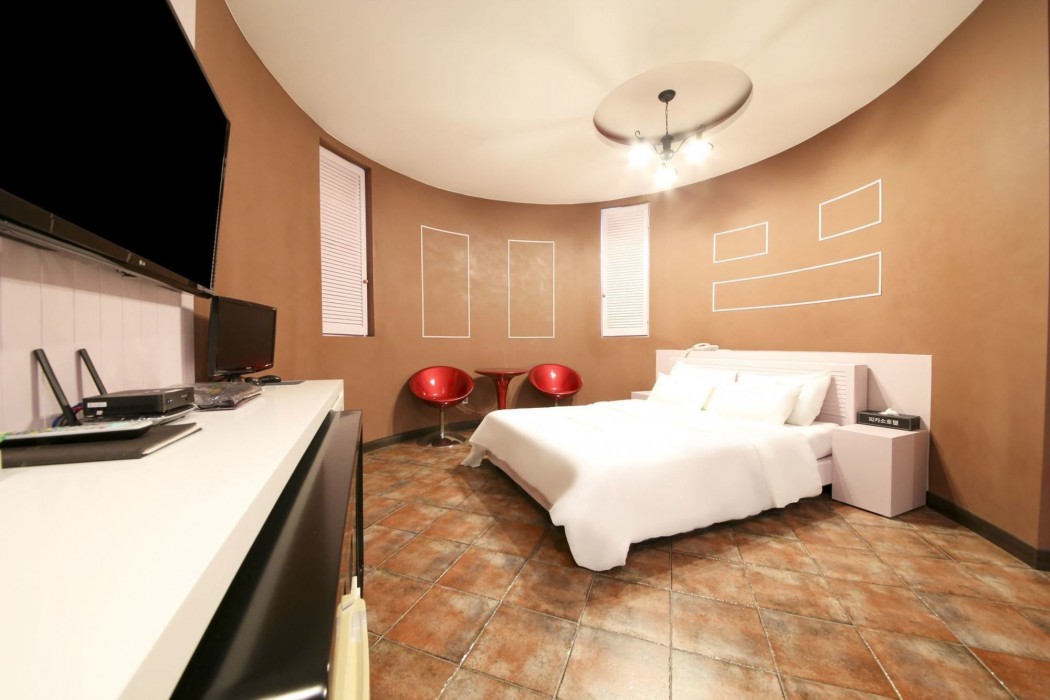 Hotel Picasso 35/77