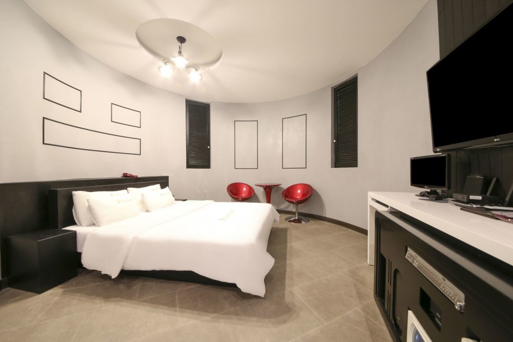 Hotel Picasso 56/77