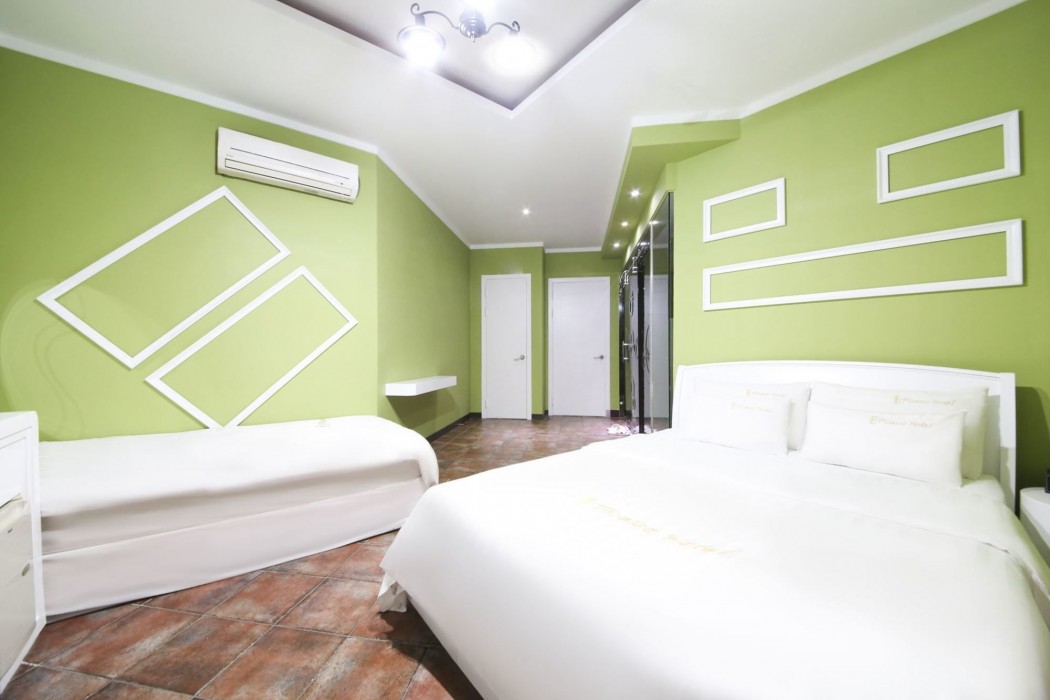 Hotel Picasso 29/77