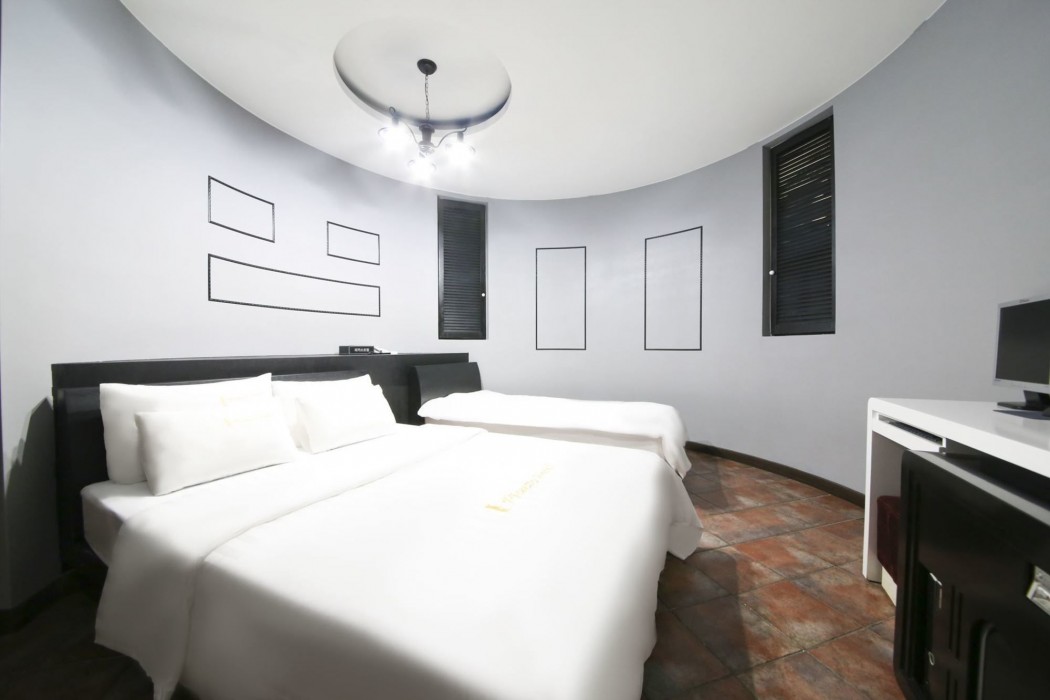 Hotel Picasso 50/77