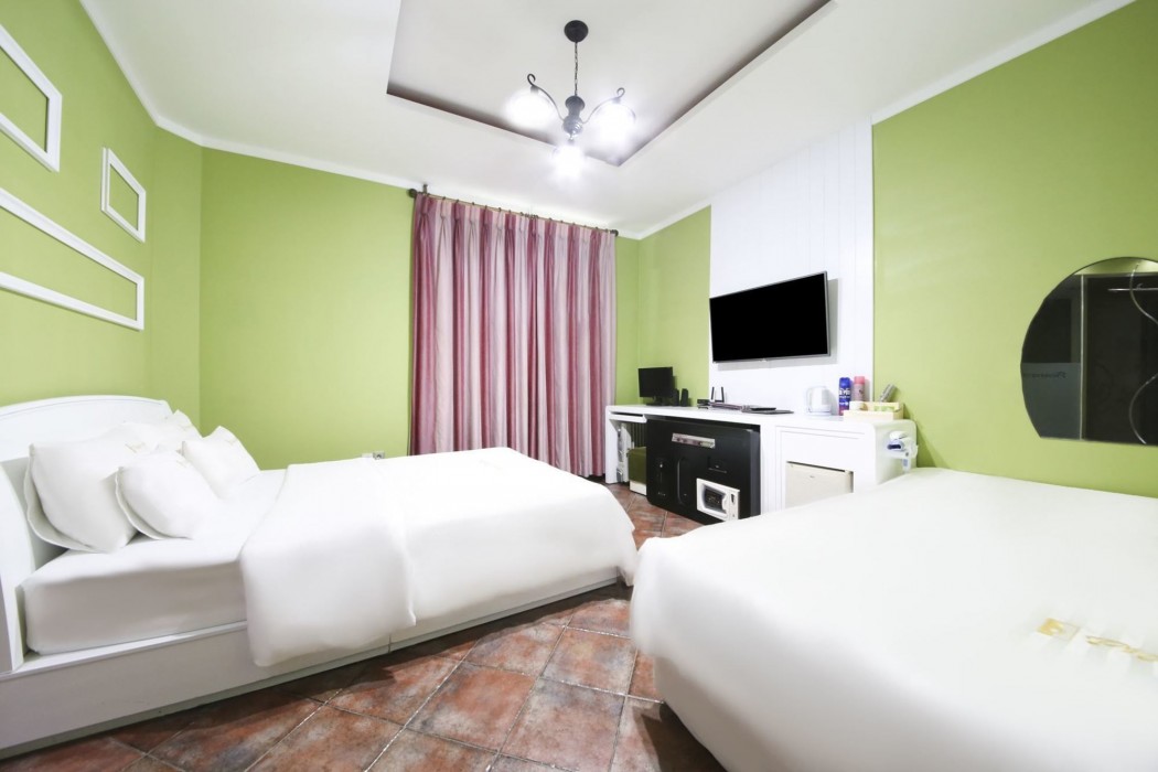 Hotel Picasso 15/77