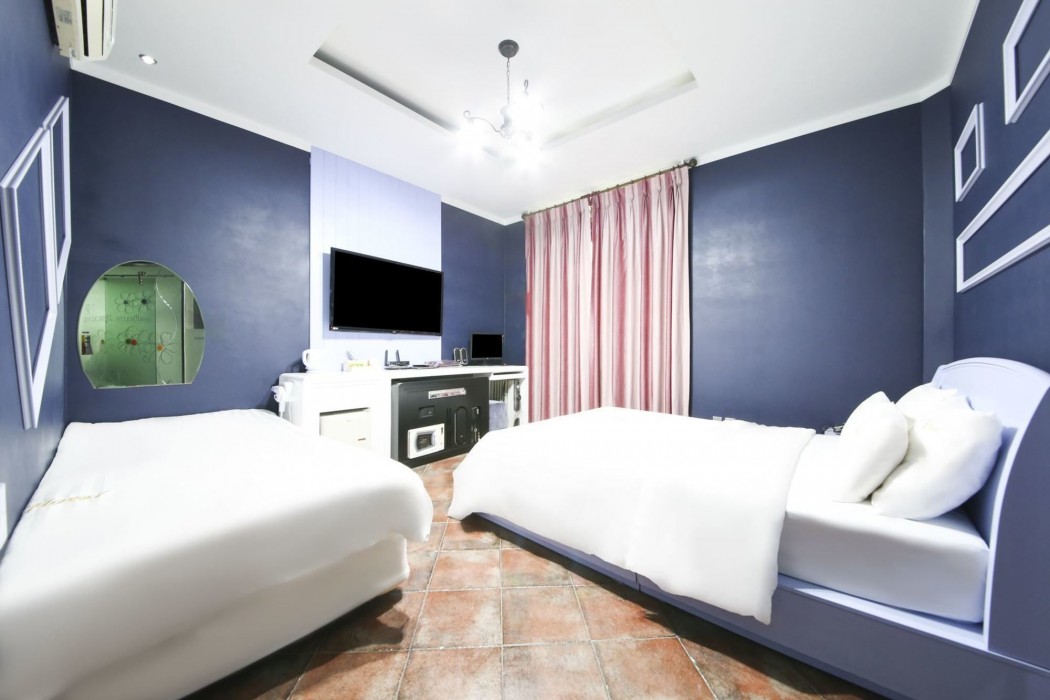 Hotel Picasso 32/77