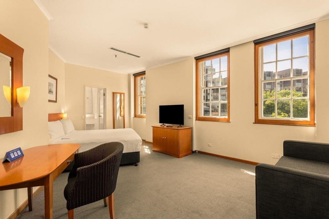 Sydney Harbour Hotel 31/71
