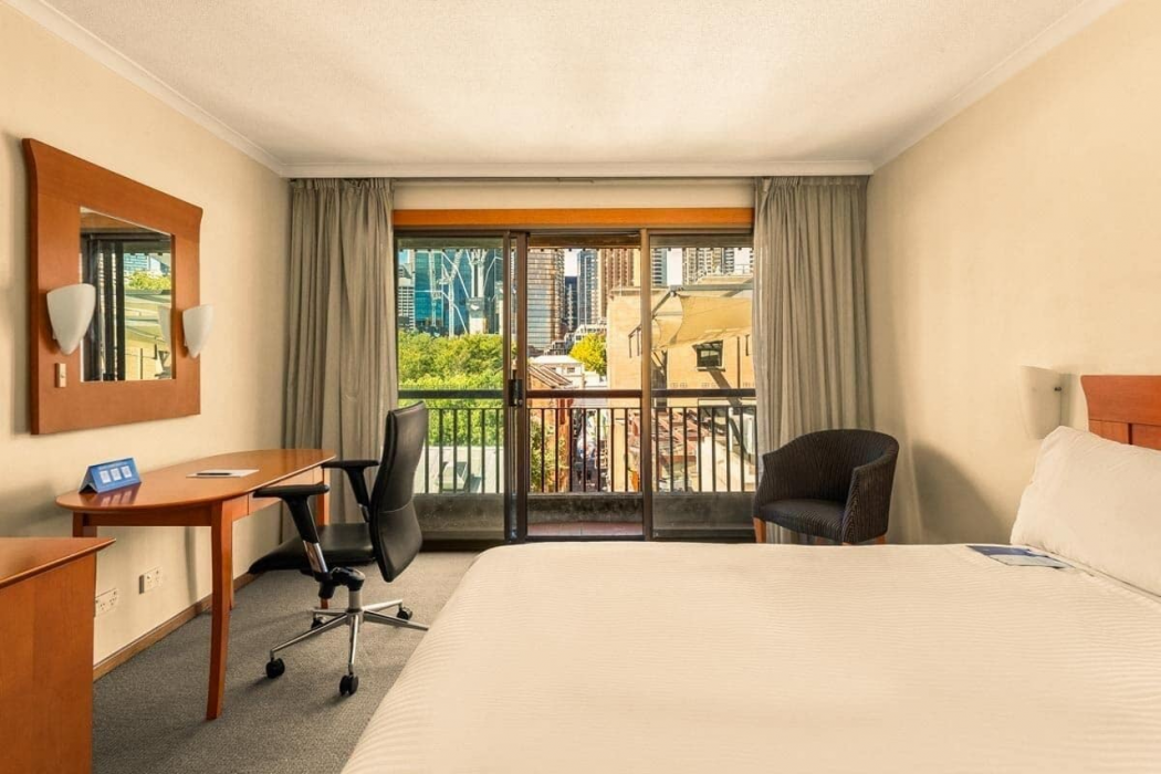 Sydney Harbour Hotel 12/71