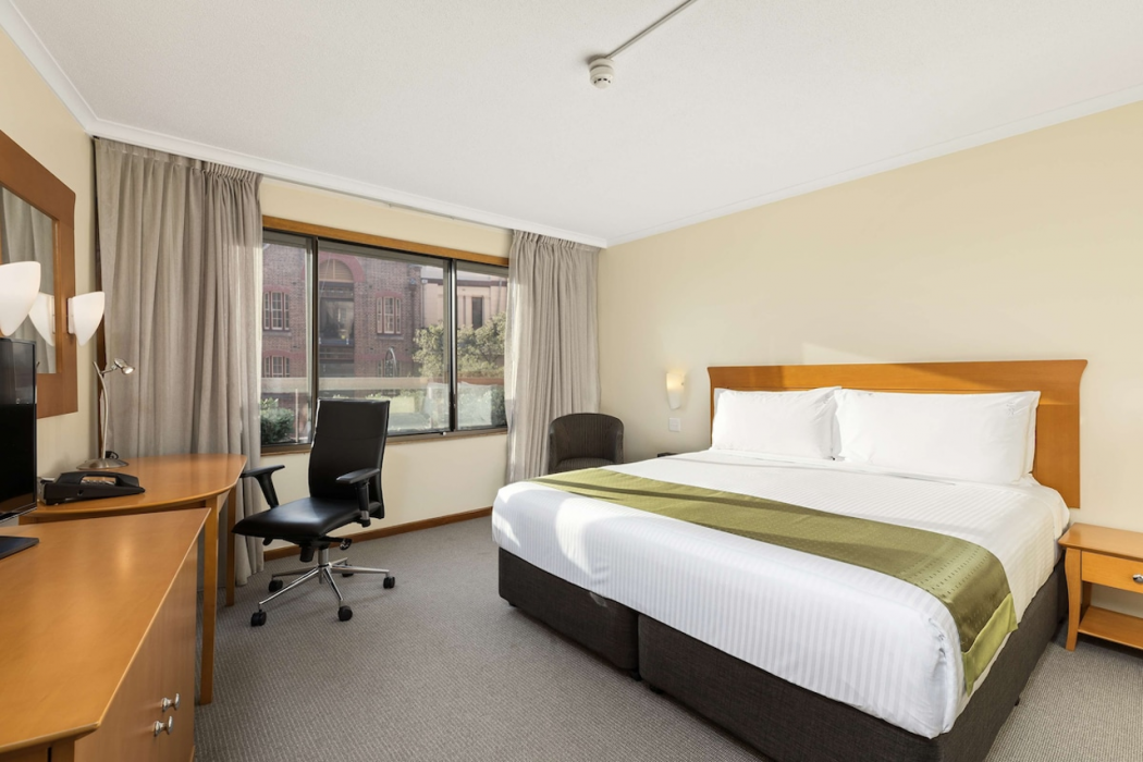 Sydney Harbour Hotel 17/71