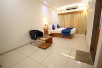 OYO Premium Gandhi Ashram Road II 23/32