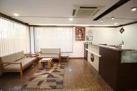 OYO Premium Gandhi Ashram Road II 12/32