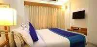 OYO Premium Gandhi Ashram Road II 9/32