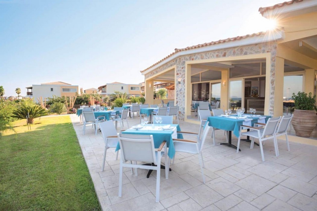 Grand Blue Beach Hotel 56/94