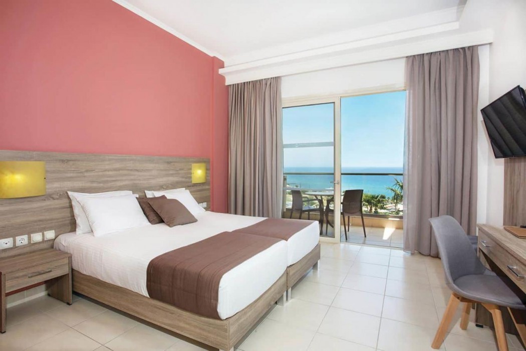 Grand Blue Beach Hotel 31/94