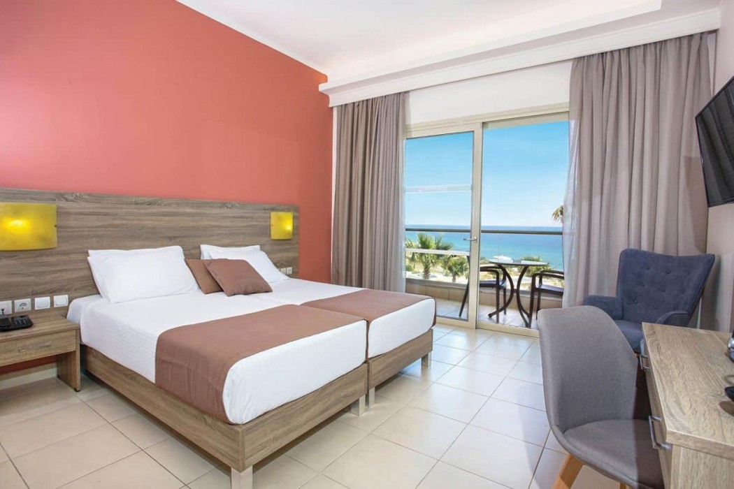 Grand Blue Beach Hotel 20/94