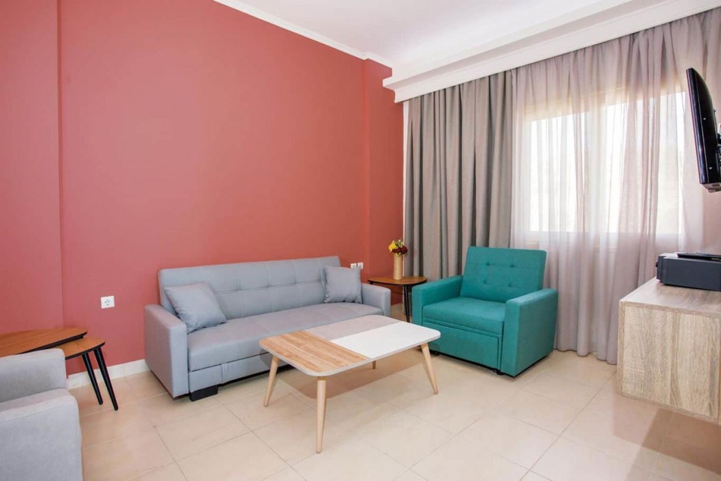 Grand Blue Beach Hotel 38/94