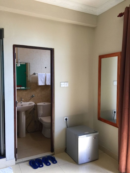 Lafala Hotel and Service Apartment, Dehiwala-Mount Lavinia 34/100