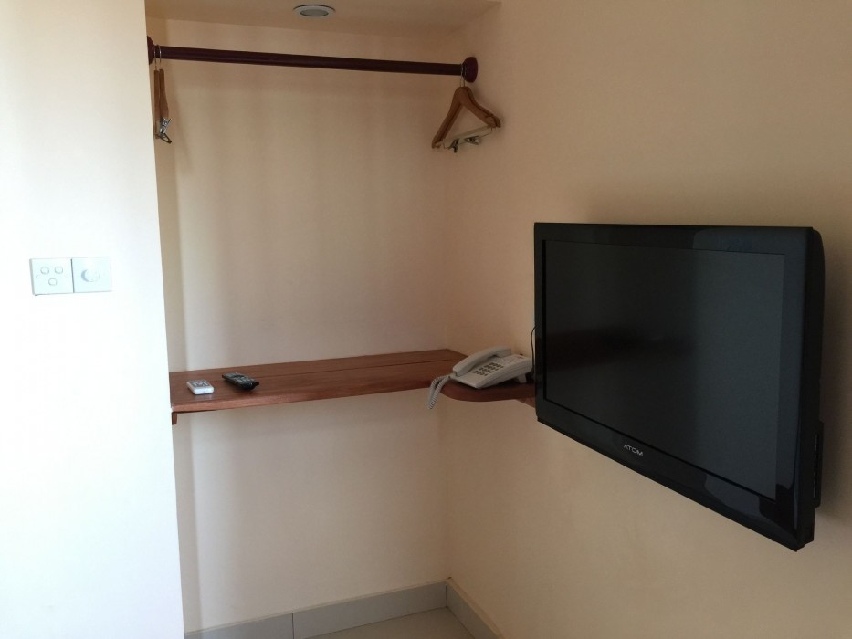 Lafala Hotel and Service Apartment, Dehiwala-Mount Lavinia 46/100